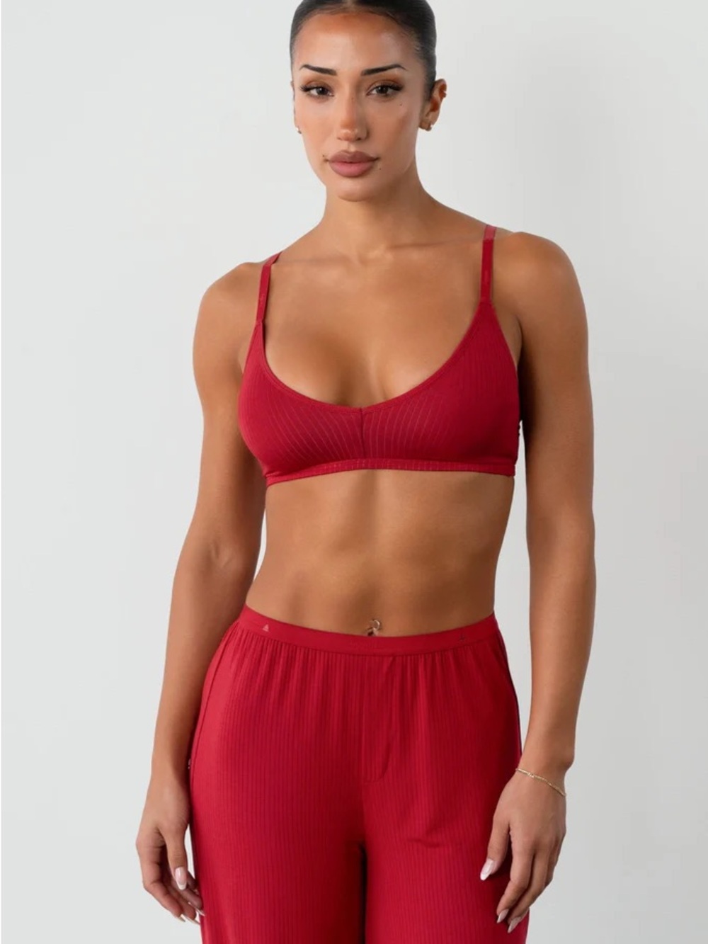 Vitality Float Rib V Bralette - Crimson - size S